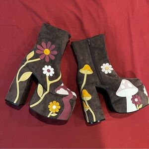 Current Mood x Dolls Kill - WANDERING SOUL PLATFORM BOOTS